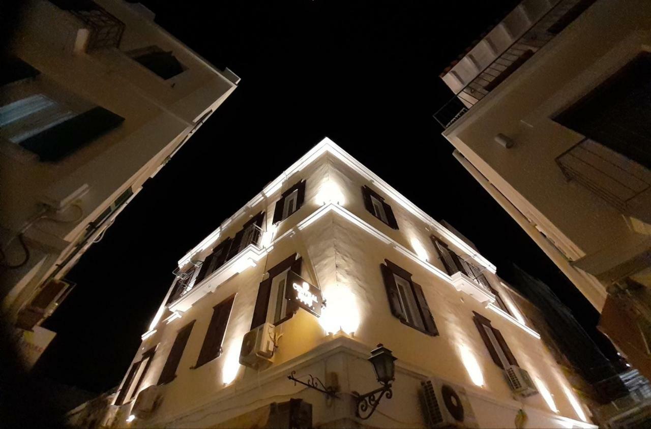 Central 9 Rooms Ermupoli Zewnętrze zdjęcie